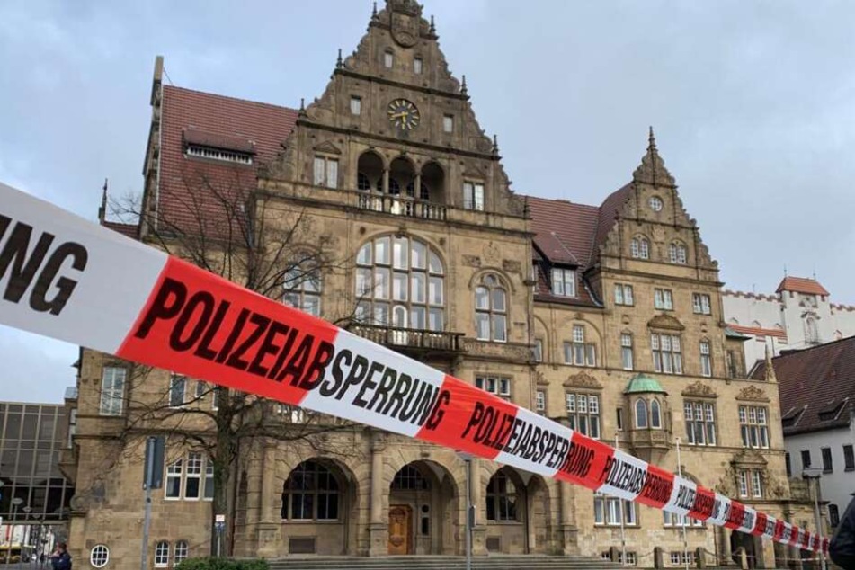 Das Alte Rathaus wurde evakuiert.