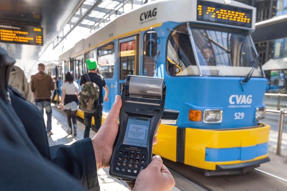 Das Netz der Kontrollen wurde bei der CVAG immer dichter, die Zahl der Schwarzfahrer sank.