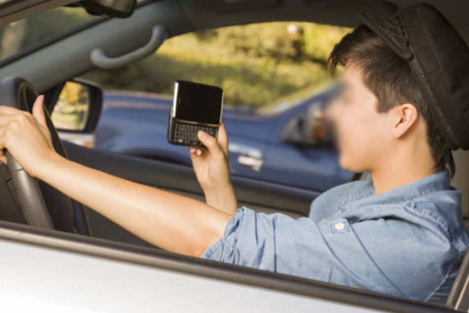 Ein 16-Jähriger schnappte sich die Autoschlüssel seiner Mutter und fuhr los. (Symbolbild)