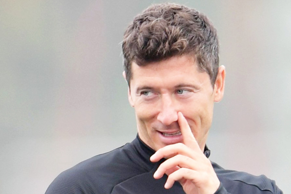 Der FC Bayern München hat seine Vorbereitung auf das Spiel um den europäischen Supercup mit Robert Lewandowski (32) fortsetzen können.