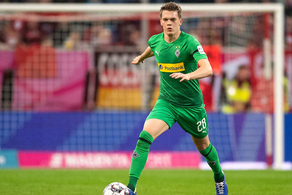 Matthias Ginter beim Telekom-Cup im Spielaufbau.