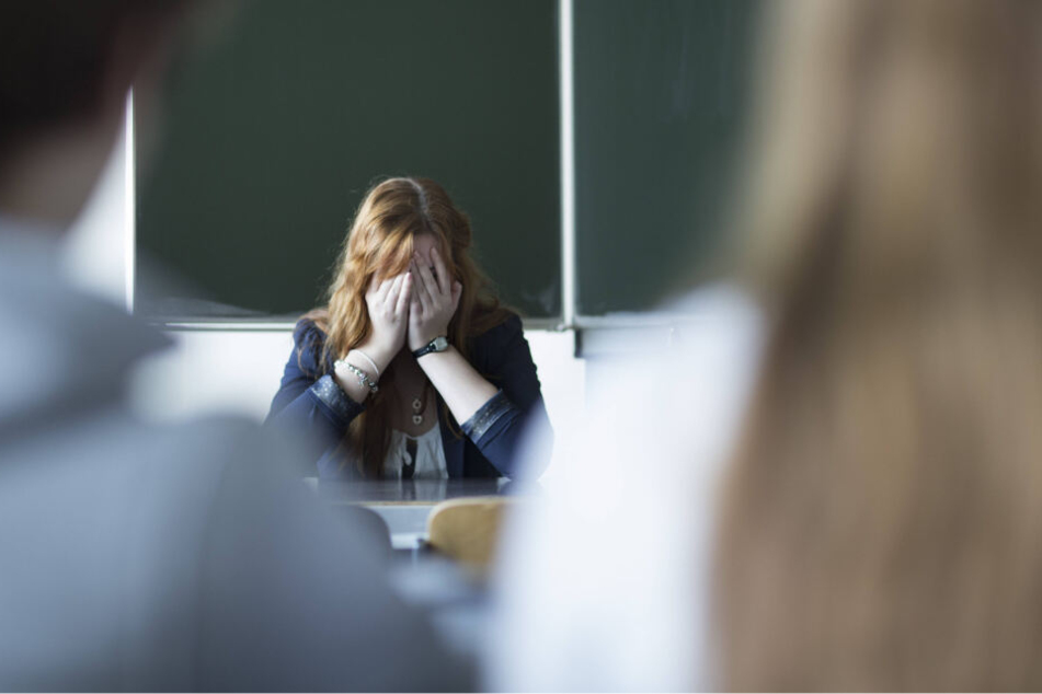 Auch Lehrer werden immer wieder Opfer von Cybermobbing. Der Freistaat will das Problem mit Aufklärung und Prävention bekämpfen.