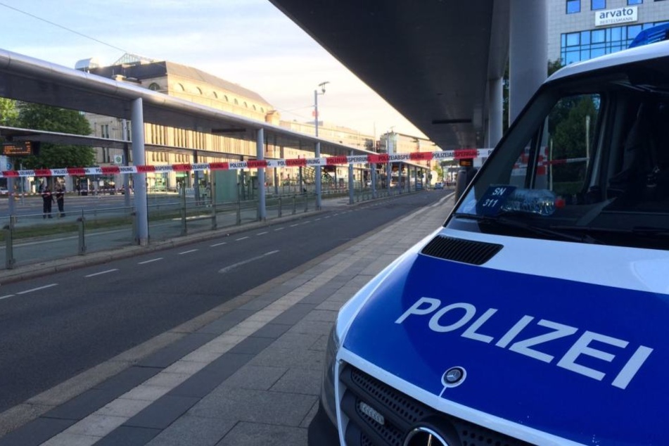 Ein Passant hat ein verdächtiges Paket gefunden.