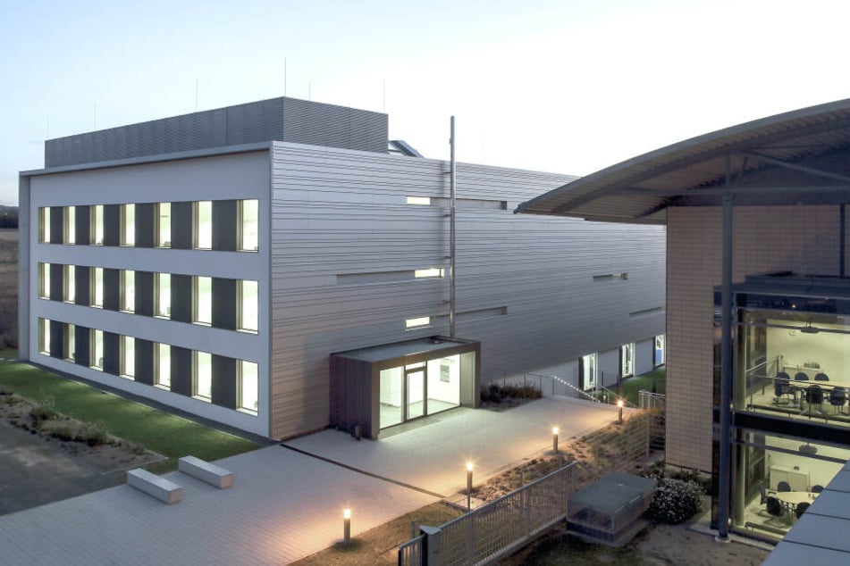 Das Fraunhofer-Institut für Werkzeugmaschinen und Umformtechnik IWU (kurz: Fraunhofer IWU) in Chemnitz.
