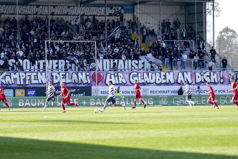 Die Fans vom SV Sandhausen sendeten diese tolle Botschaft im März an Delani Diekmeier (14).