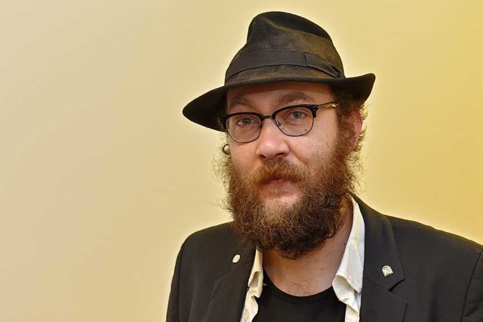 Wehrte sich erfolglos gegen eine Strafzahlung: Partei-Chef Max Aschenbach (32).