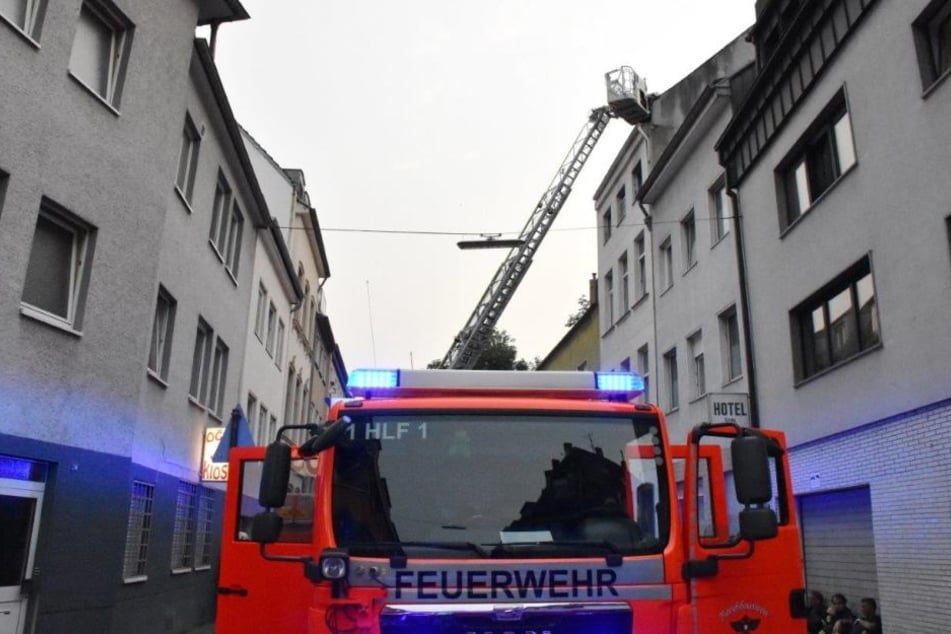 Der Feuerwehreinsatz in der Altstadt brachte einige Herausforderungen mit sich (Symbolbild).