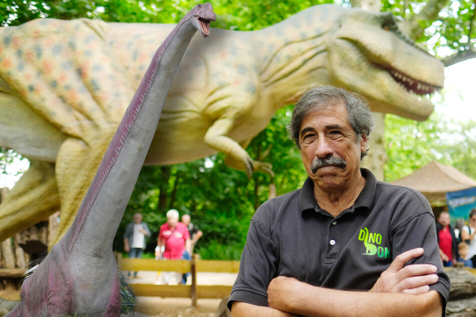 Die Dinos sind los im Zoo Leipzig: "Von acht Menschen und zwei Kränen aufgebaut"