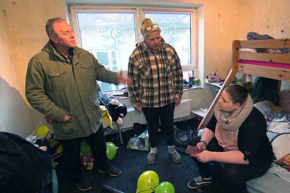 Das gibt Ärger: "Abriss-Party" hinter Mama Wollnys Rücken geplant