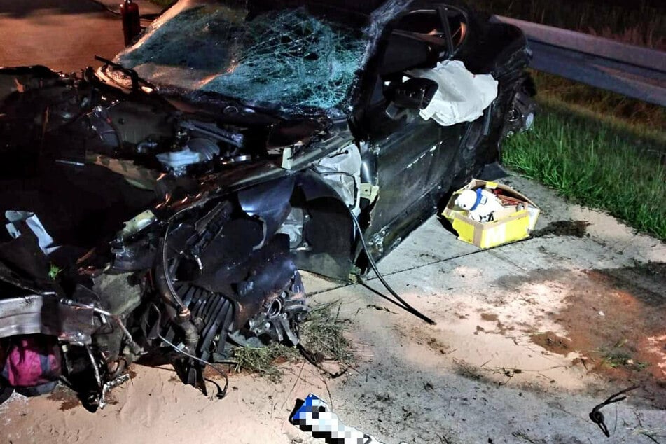 Julia Jasmin Rühles (33) Porsche 718 Cayman wurde bei dem Unfall völlig zerstört.