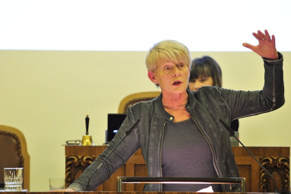 Grünen-Chefin Petra Zais (59)