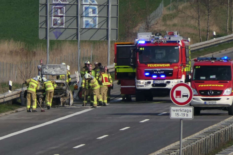 Auf der A14 bei Klinga brannte am Donnerstag ein Auto aus.