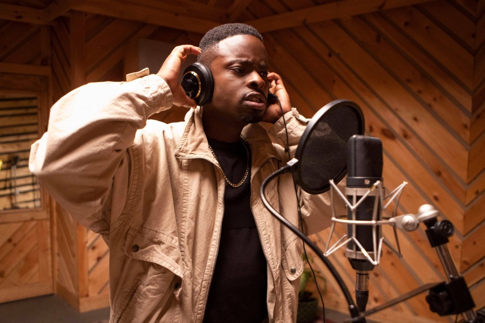 Johnell Xavier portrays Gary Grice/The Genius/GZA in the Hulu series, Wu-Tang: An American Saga.