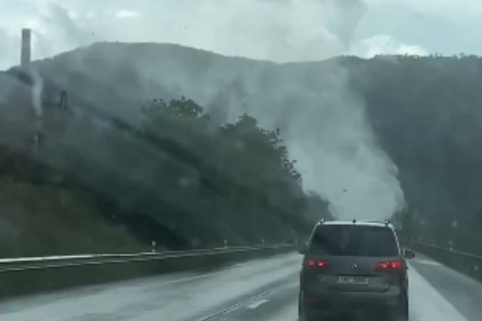 Krasse Wetter-Aufnahmen! Was braut sich hier nahe der Elbe zusammen?