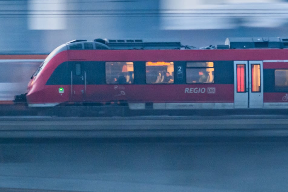 Große Verspätungen auf Sachsens wichtigster Bahnstrecke: Was ist da los?