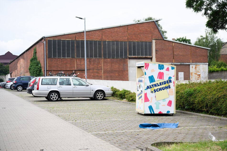 Der Kleidercontainer wurde von der Polizei sichergestellt.