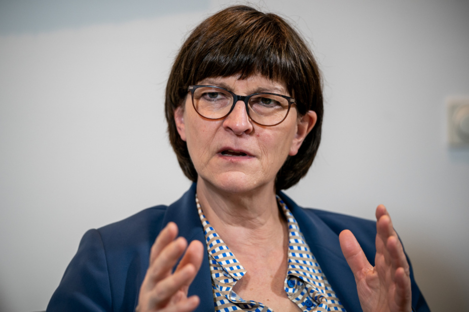SPD-Chefin Saskia Esken (58).