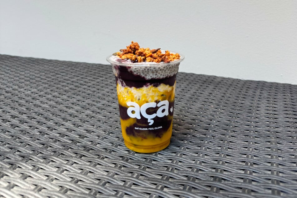 Neben den fertigen Acai-Bowls können auch eigene Bowls zusammengestellt werden.