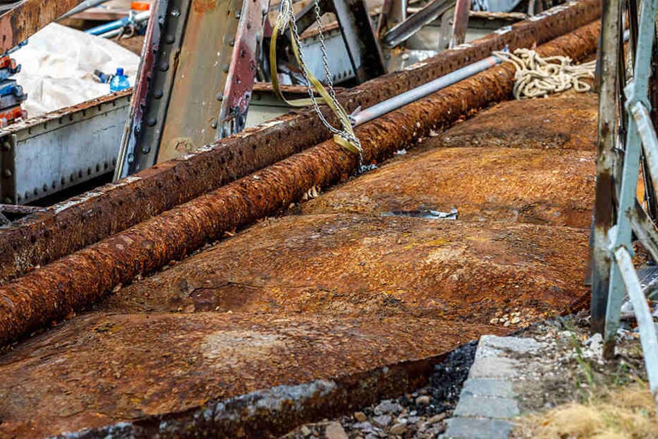 Rost, überall Rost: Zahlreiche Stahlteile sind auszuwechseln und zu verstärken.
