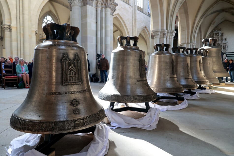 Im Frühjahr 2023 wurden fünf neu gegossenen Glocken für das Magdeburger Domgeläut eingeweiht. (Archivbild)