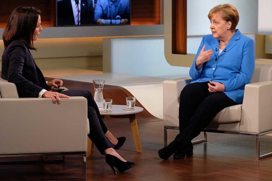 Angela Merkel äußerte sich zu der aktuellen Flüchtingsdebatte und forderte unter anderem schnellere Asylverfahren.