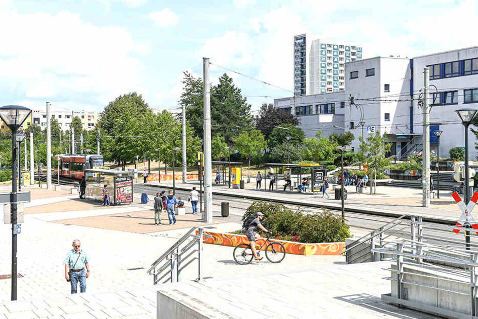 Der Amalie-Dietrich-Platz gilt als Brennpunkt für Straßenkriminalität in Dresden (Symbolbild).