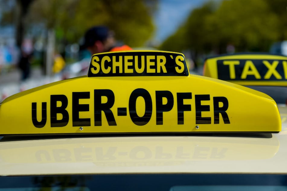 April 2019: Taxi-Fahrer demonstrieren in Hamburg gegen die Liberalisierung des Marktes.