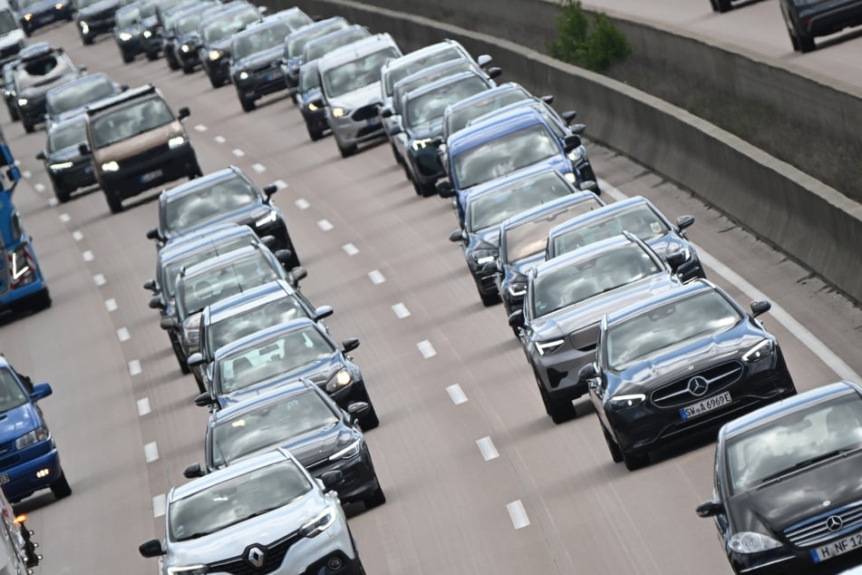 Auch in den Kaskoversicherungen würden sich nach der Neuberechnung entsprechend der Schadensbilanz für nicht wenige Autofahrer im Freistaat bessere Einstufungen ergeben. (Archivfoto)