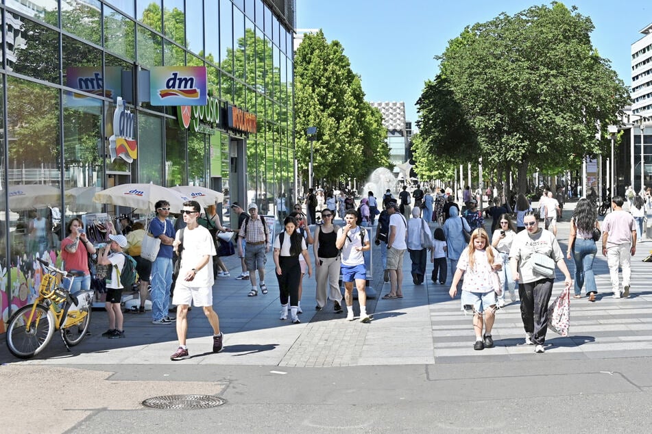 Dresden: Mehr Sitzplätze, weniger Probleme? Hoffnung für die Prager Straße