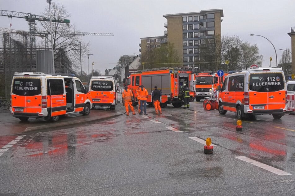 Hamburg: Explosionsgefahr! Gasleitung bei Bauarbeiten beschädigt