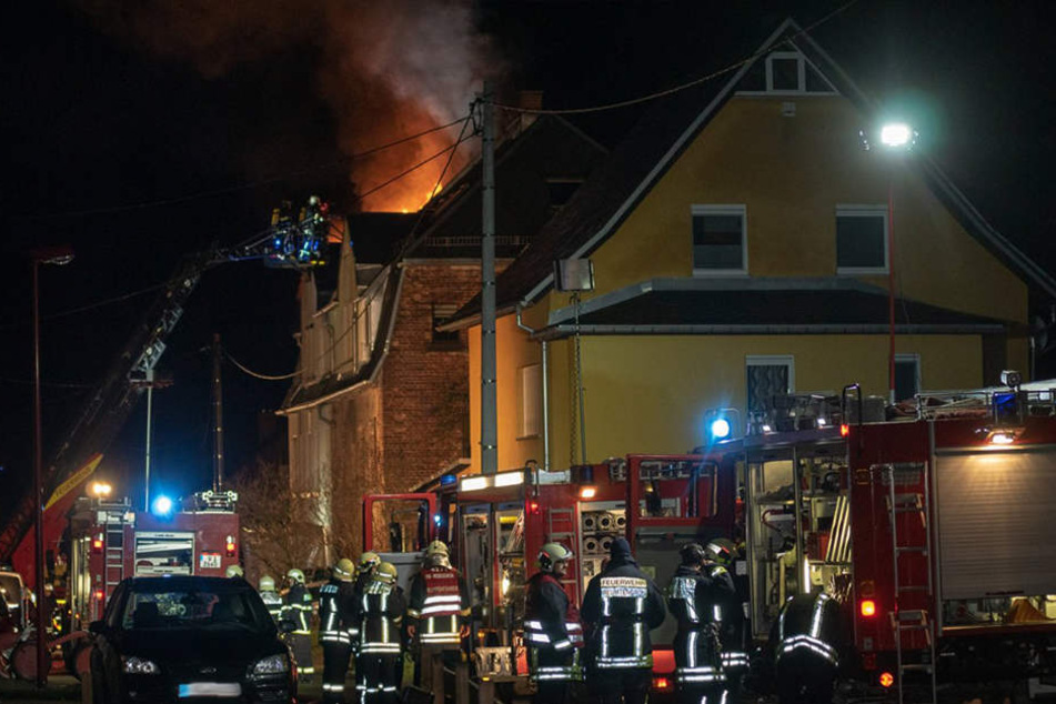 Die Feuerwehr war mit einem Großaufgebot vor Ort.