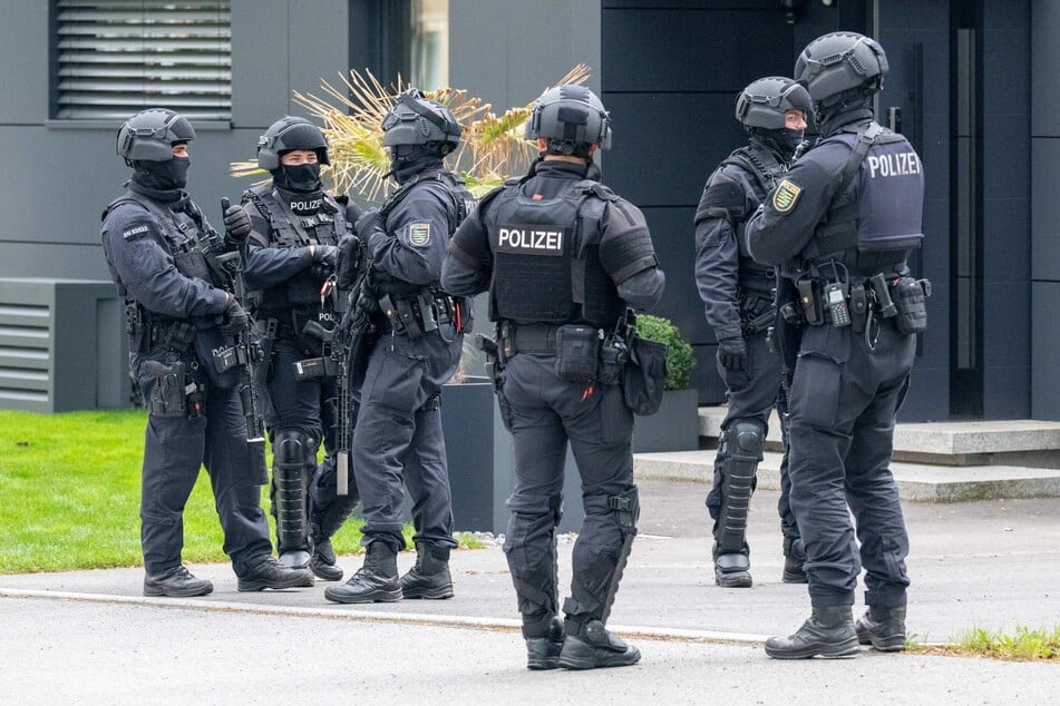 In Zittau läuft seit Mittwochmorgen ein SEK-Einsatz.