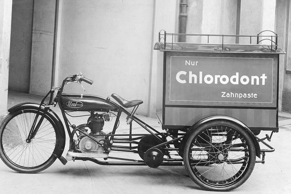 Ottomar Heinsius von Mayenburg investierte viel Geld in ausgefallene Reklame. Jeder im Land kannte damals die Marke Chlorodont.