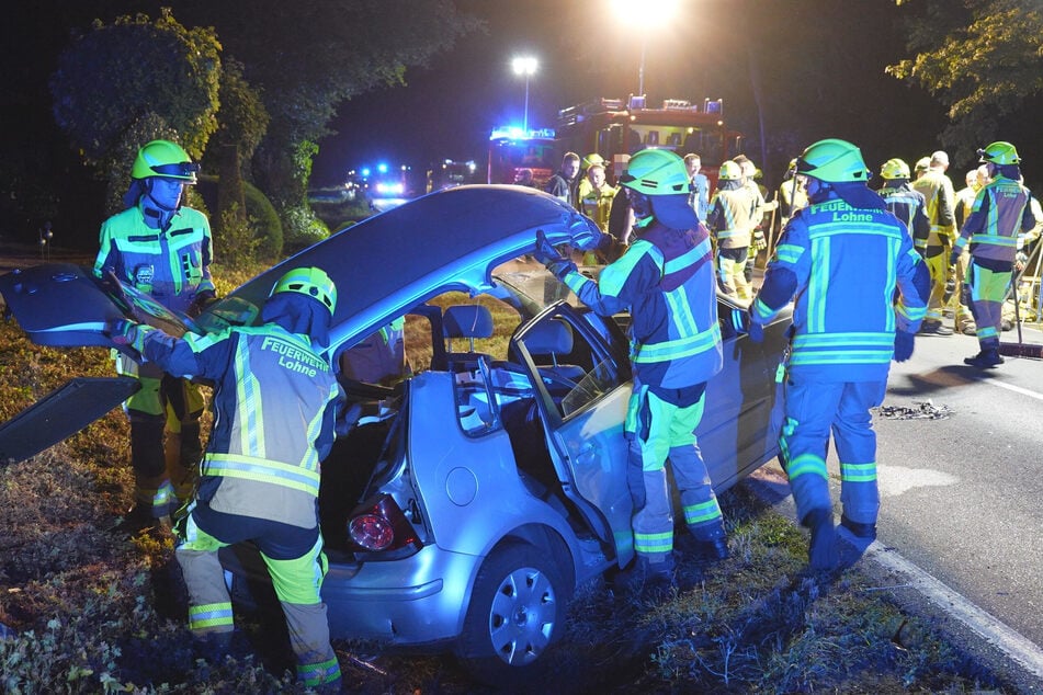 Unter anderem Rettungskräfte der Feuerwehr waren an der Unfallstelle im Einsatz.