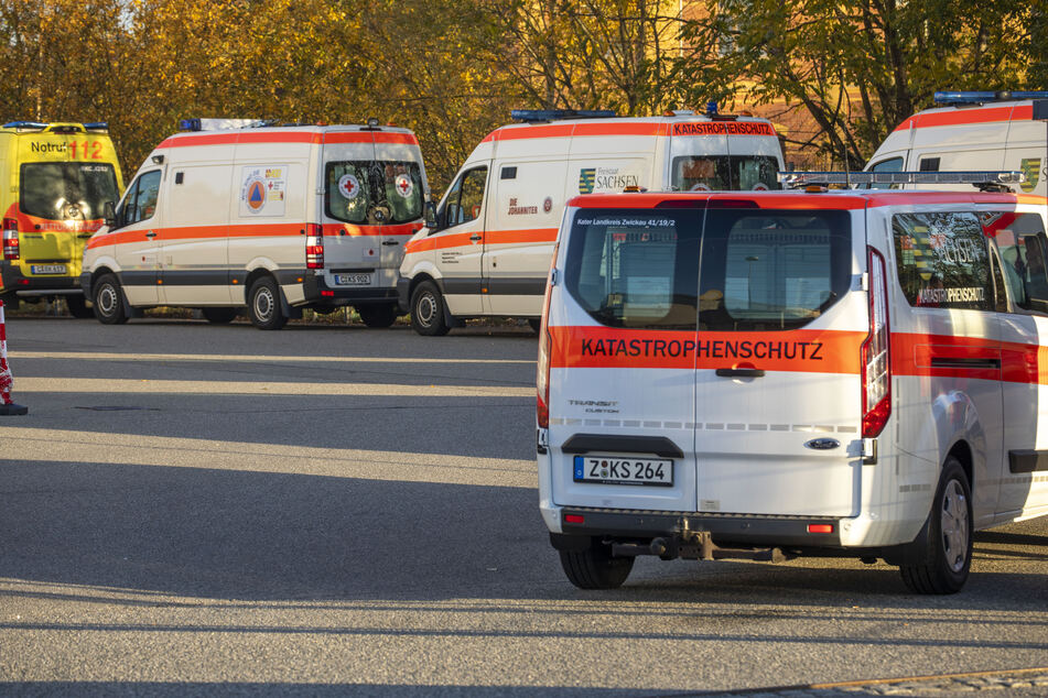 Rettungswagen vor der Chemnitzer Messe.