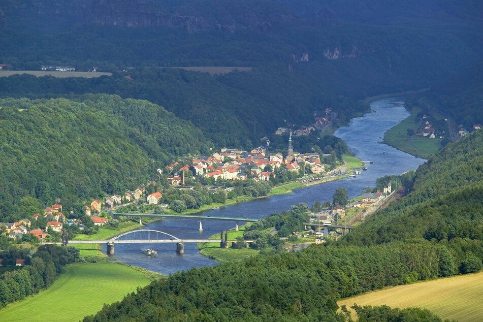 Die Elbbrücke und die Carolabrücke in Bad Schandau.