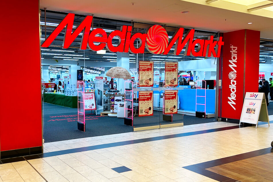 MediaMarkt Dresden - im ElbePark, Peschelstraße 39.