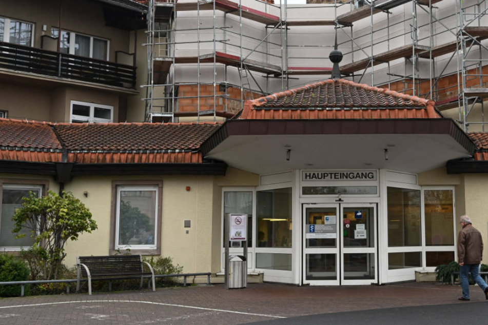 Im Hospital zu Heiligengeist in Fritzlar war die Frau zwischen 2015 und 2018 als Anästhesistin angestellt.