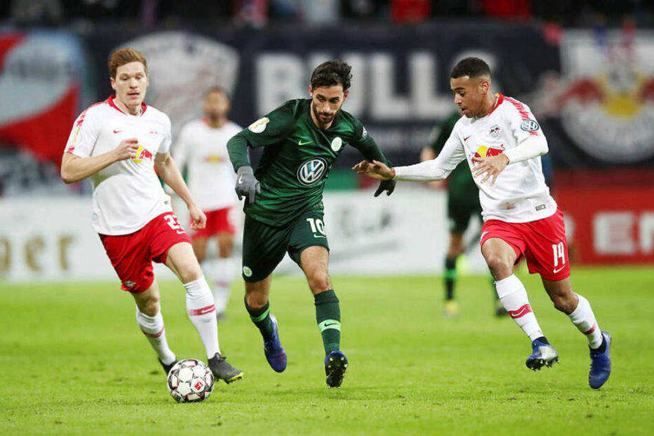 Der VfL Wolfsburg kam kaum zu Tormöglichkeiten, da die Leipziger die meisten Angriffsaktionen durch ständiges Pressing unterbinden konnten.