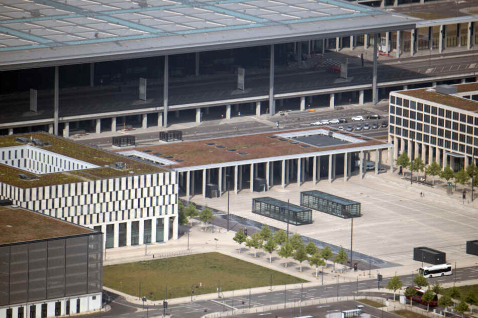 Das Hauptterminal des Hauptstadtflughafens BER in Schönefeld.