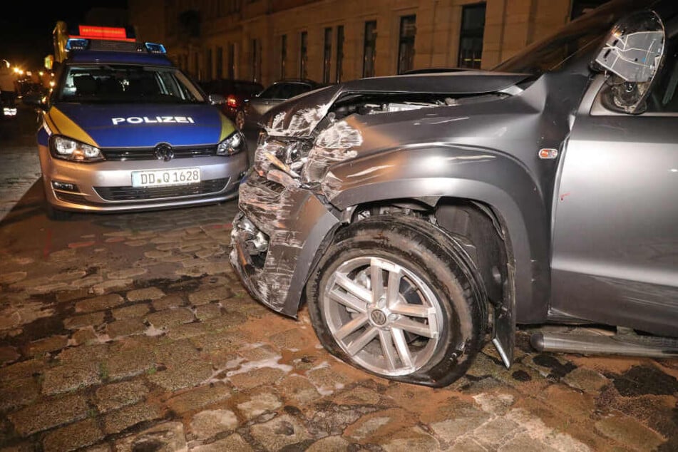 Die Polizei konnte den Pick-Up schließlich an der Ecke Robert-Matzker-Straße/Altpieschen stoppen.