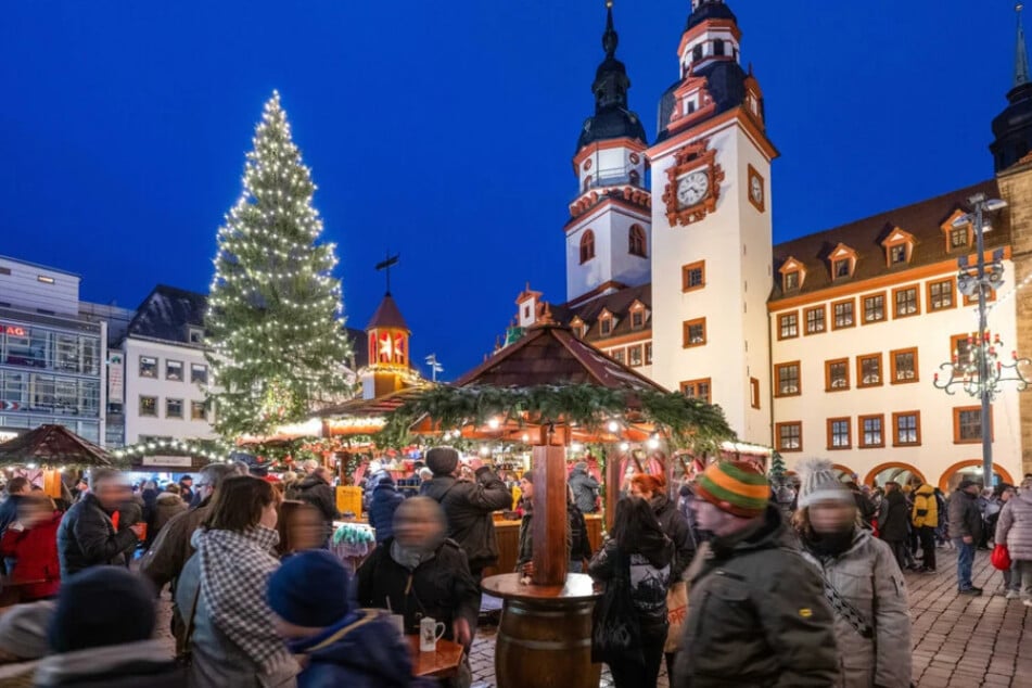 Auch in Chemnitz ist endlich wieder Weihnachtsmarkt-Zeit.