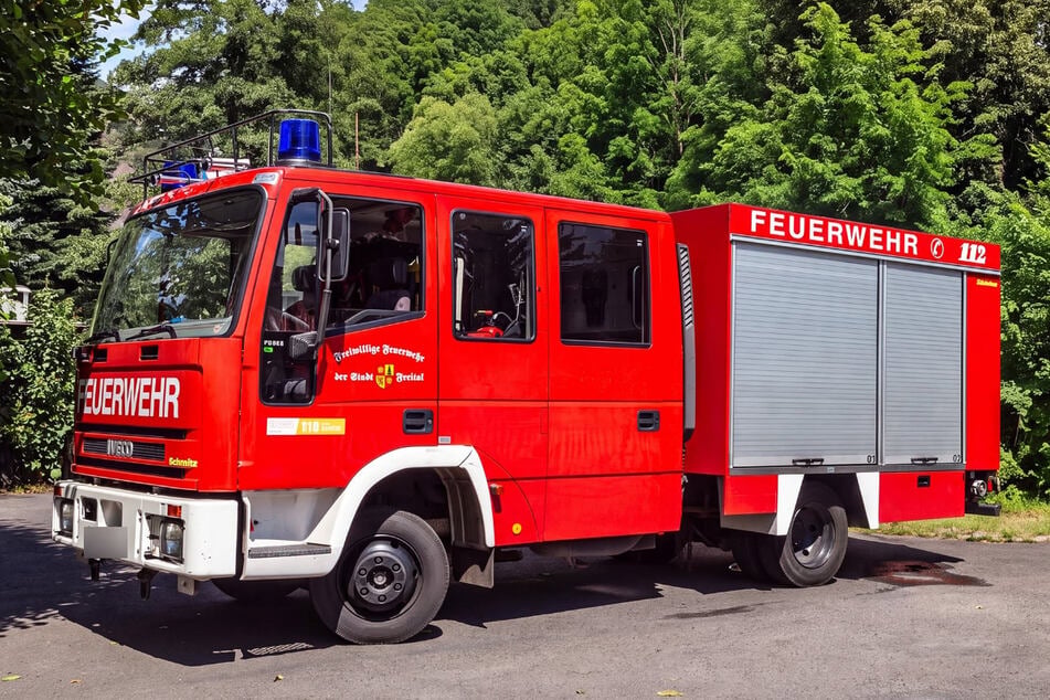 Vor der Abgabe eines Gebots kann das Feuerwehrauto auch besichtigt werden.