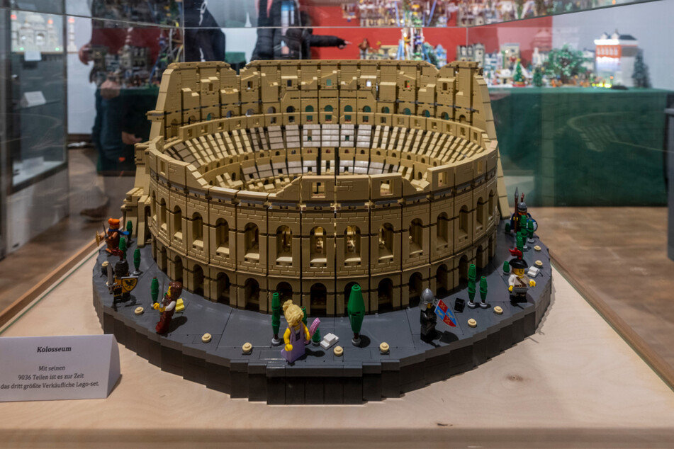 Das Kolosseum besteht aus 9036 Teilen.