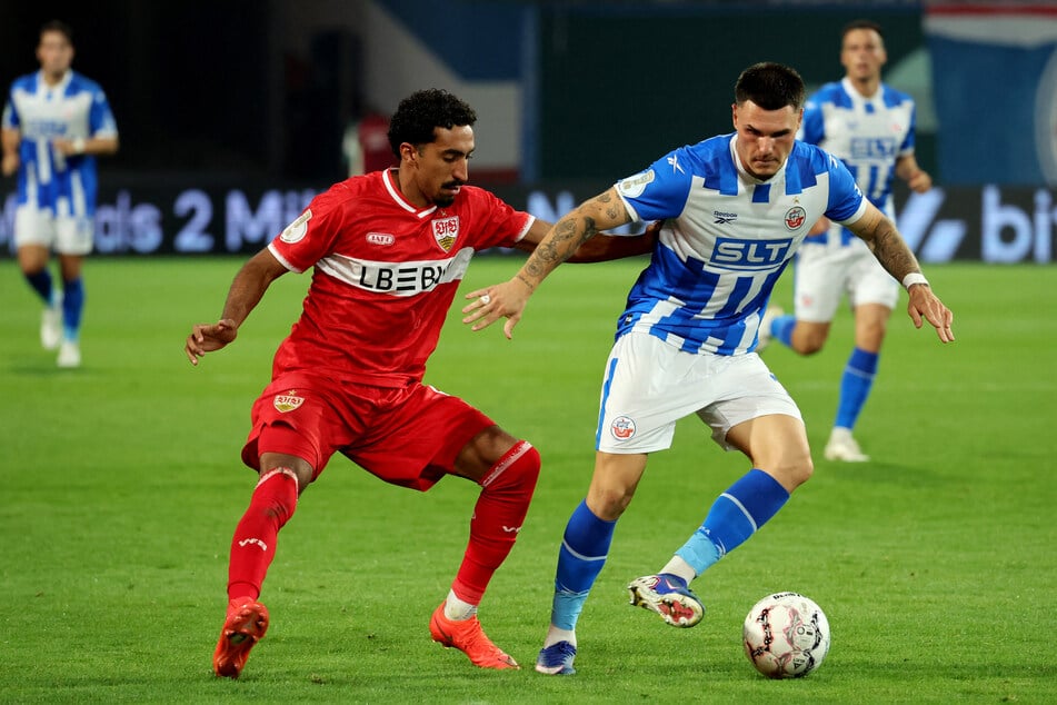 Gab die 1:0-Vorlage, traf dann selbst: Stuttgarts Tiago Tomas (24, links).