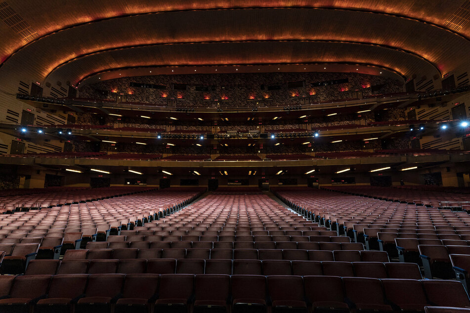 Radio City Music Hall will again host the Tony Awards this year.