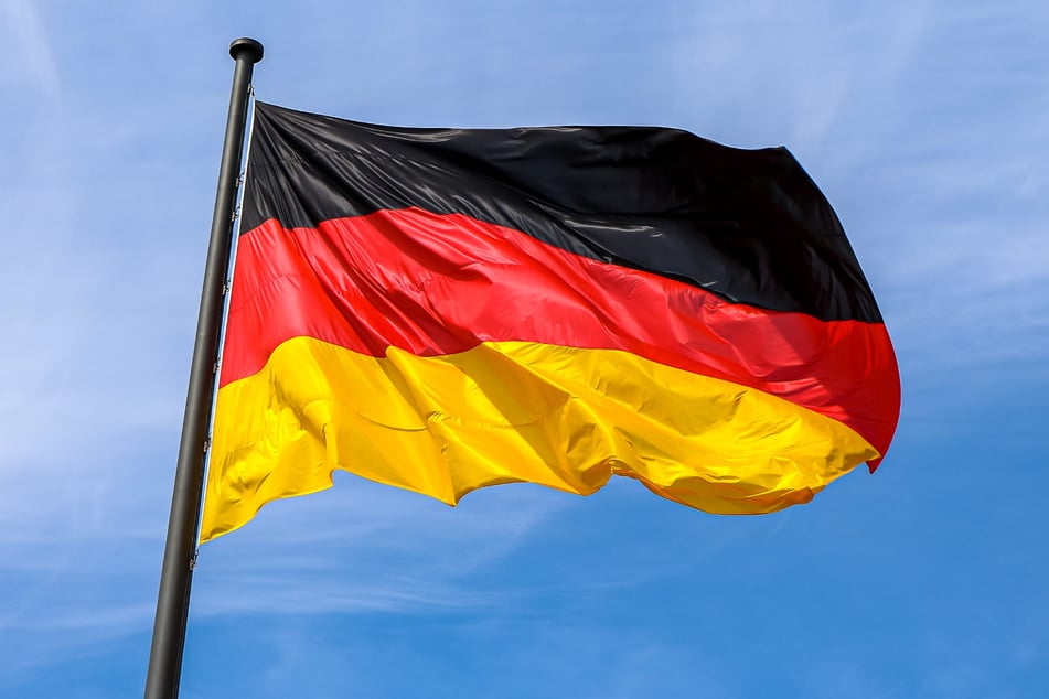 Die schwarz-rot-goldene Deutschlandfahne gilt als Symbol für Freiheit und Demokratie.