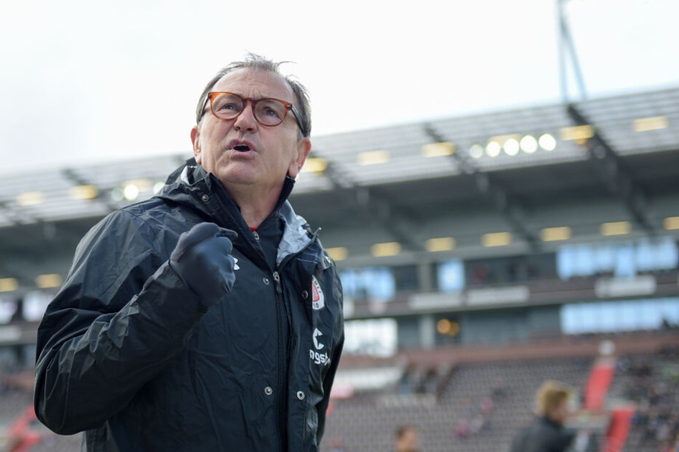 Ewald Lienen wütet nicht nur gegen die Politik und gesellschaftliche Entwicklungen, auch als Trainer war er an der Seitenlinie sehr impulsiv.