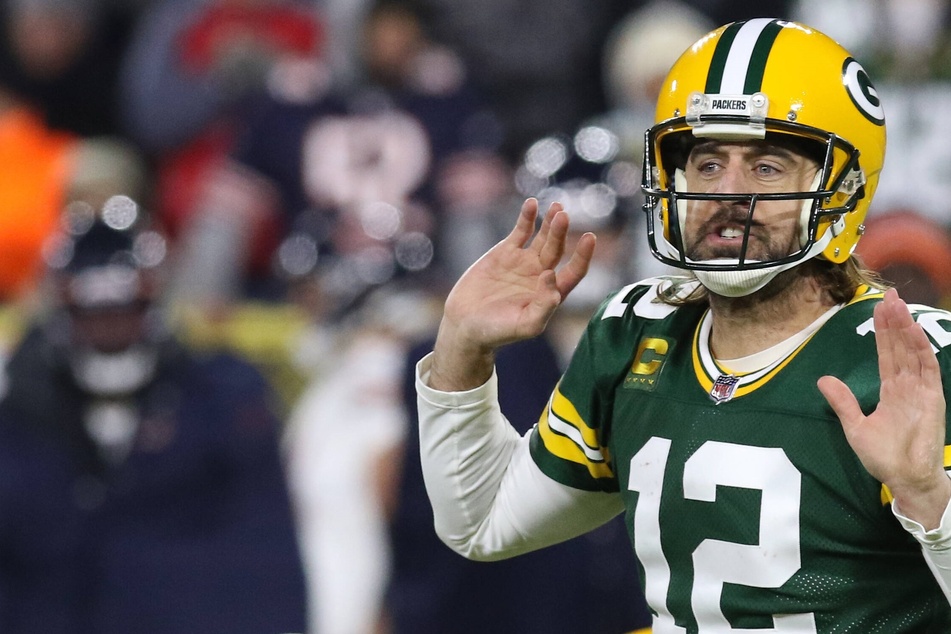 NFL: Packers pummel the Bears for their second-straight win