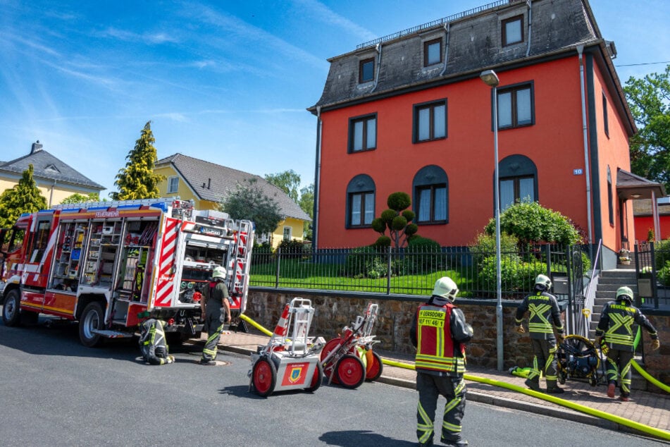 Brand nach Streicharbeiten in Wohnhaus ausgebrochen